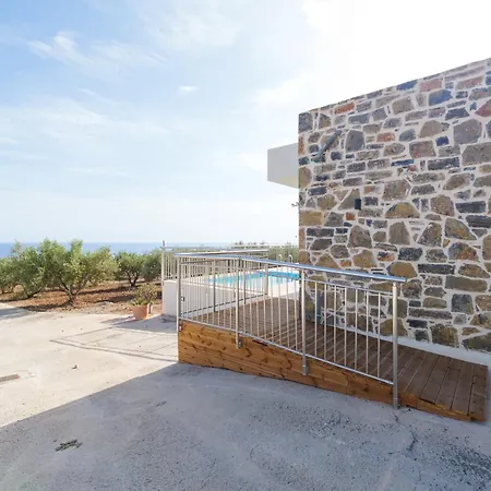 Feriehus Chryselia Suites- Private Pool